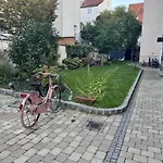 Apartamento Hochwertige Goldenkey Mitten In Der Altstadt Augsburgo