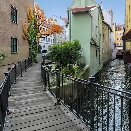 アパート Hochwertige Goldenkey Mitten In Der Altstadt アウグスブルク