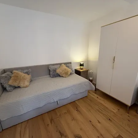 Goldenkey-Suites - Spacious Luxury Apartment In The Heart Of Augsburg Old Town - Premium Open-Plan Kitchen