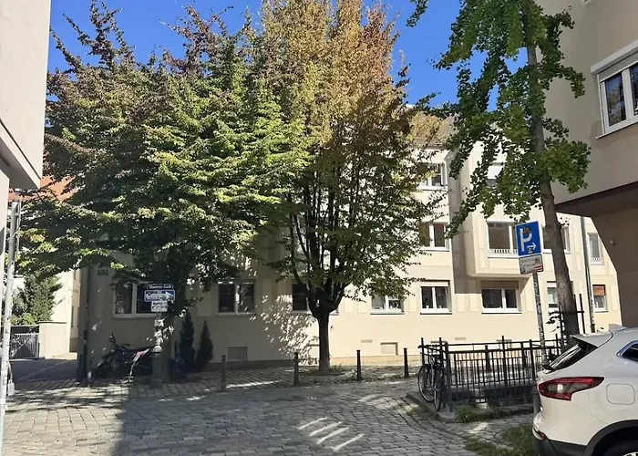 Hochwertige Goldenkey Mitten In Der Altstadt Augsburg
